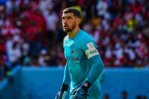 谈球吧法媒：马修-瑞安想留在朗斯，但是朗斯主帅有其他的选择