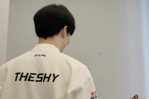 谈球吧官网登录入口TheShy赛后更新视频分享与Zdz后台见面视频：又见面咯！