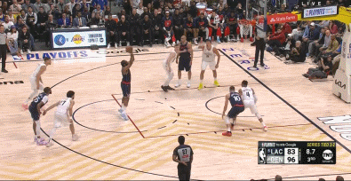 谈球吧体育官网入口🙃三节分差16分！哈登罚球不中 布劳恩快攻追身三分