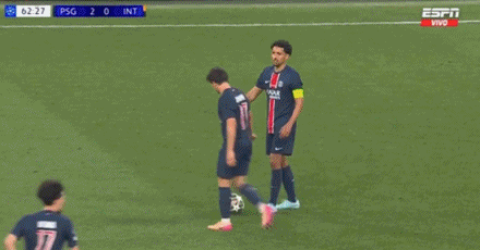 谈球吧官网登录入口真核！巴黎第三球全程：维蒂尼亚一人盘活！接登贝莱做球后送助攻